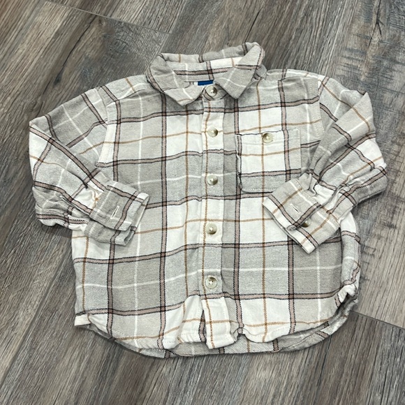 Old Navy Flannel Button Down - Picture 1 of 4